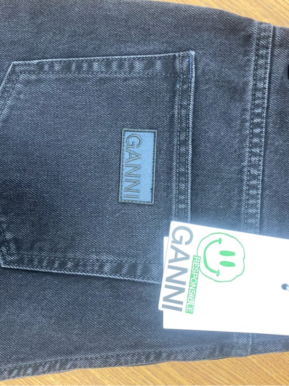 Ganni Black High-Rise Betzy Jeans - Picture 9 of 16